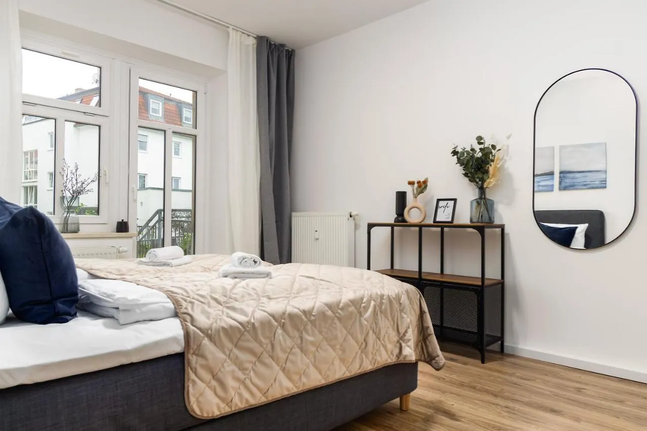 Design 2R Apartment Dresden Neustadt - Garten - Elbnahe - Airport 0*,